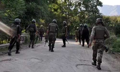 Jammu: अखनूर में मुठभेड़ शुरू,आतंकवादियों ने सेना के वाहन को बनाया निशाना