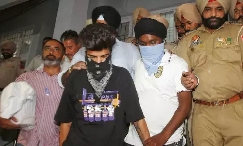 Baba Bakala में 105 किलो हेरोइन, छह हथियार जब्त