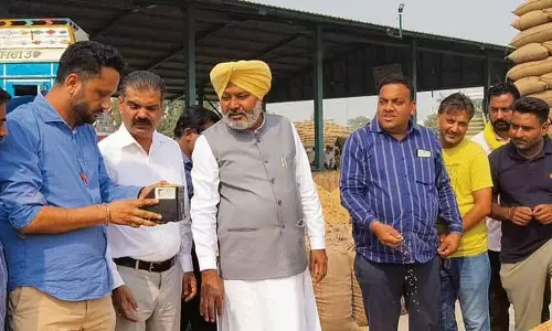 वित्त मंत्री Cheema ने दिड़बा अनाज मंडी का दौरा किया