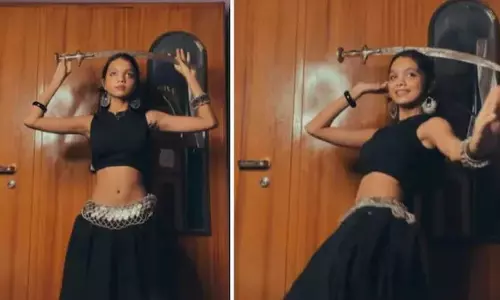 सिर पर तलवार रखकर महिला ने किया ऐसा बेली डांस, जमकर वायरल हुआ VIDEO सिर पर तलवार रखकर महिला ने किया ऐसा बेली डांस, जमकर वायरल हुआ VIDEO