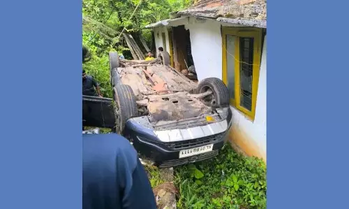 KERALA : इडुक्की में कार दुर्घटना में टीवीएम के पांच निवासी घायल