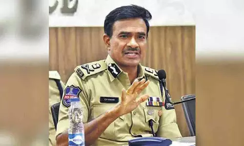 Hyderabad पुलिस को शहर में ‘अशांति’ की आशंका, एक महीने के लिए निषेधाज्ञा लागू Hyderabad पुलिस को शहर में ‘अशांति’ की आशंका, एक महीने के लिए निषेधाज्ञा लागू