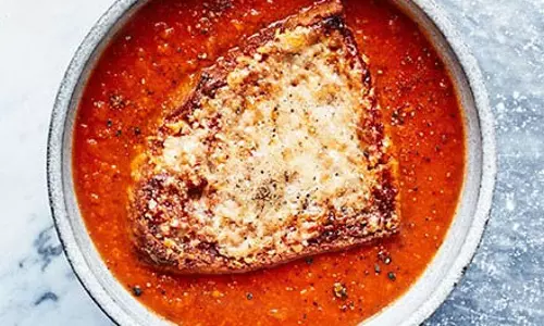 Cheesy Toast के साथ स्प्रिंग सूप रेसिपी