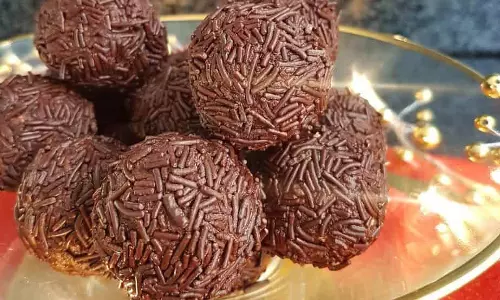 Mince Pie स्नोबॉल रेसिपी Mince Pie स्नोबॉल रेसिपी