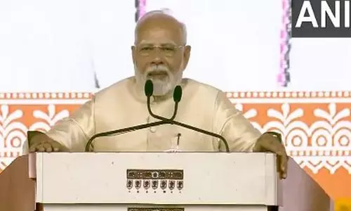 Gujarat: पीएम मोदी ने अमरेली में 4,800 करोड़ रुपये की विभिन्न परियोजनाओं की आधारशिला रखी