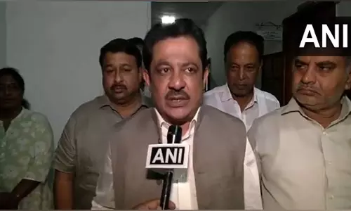 Karnataka के मंत्रियों ने वक्फ भूमि हड़पने के भाजपा के आरोपों की निंदा की
