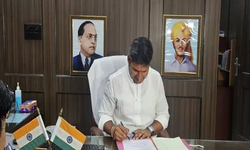 Delhi: विनय मिश्रा ने दिल्ली जल बोर्ड के उपाध्यक्ष का कार्यभार संभाला Delhi: विनय मिश्रा ने दिल्ली जल बोर्ड के उपाध्यक्ष का कार्यभार संभाला