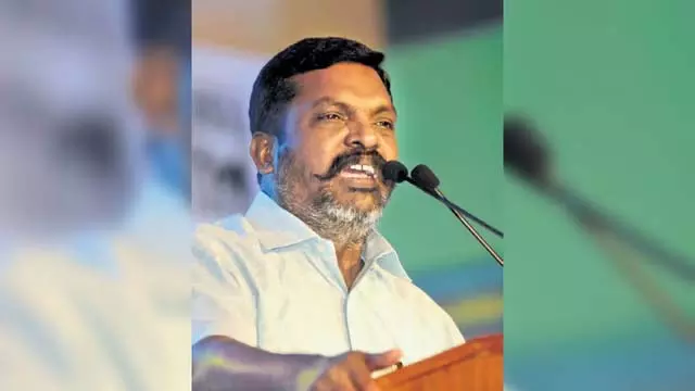 तमिलगा वेत्री कझगम के पहले सम्मेलन में राजनीतिक दलों की प्रतिक्रियाएं आनी शुरू तमिलगा वेत्री कझगम के पहले सम्मेलन में राजनीतिक दलों की प्रतिक्रियाएं आनी शुरू