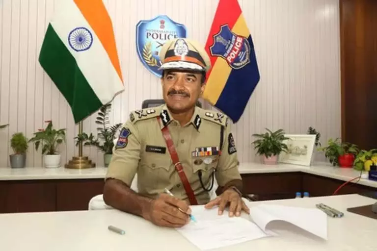 Commissioner Anand: दीपावली पर सार्वजनिक समारोहों पर प्रतिबंध नहीं