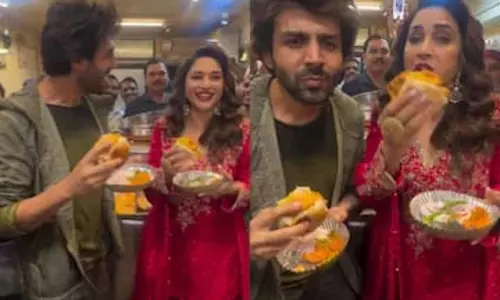 Kartik Aaryan ने माधुरी दीक्षित के साथ वड़ा पाव डेट का आनंद लिया