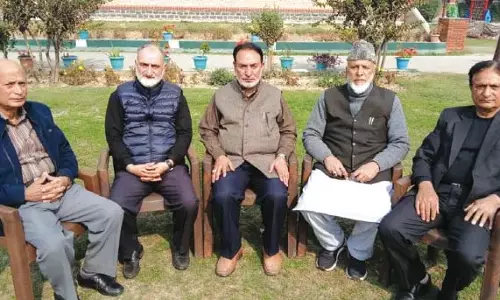 J&k: सीजीपीडब्ल्यूए कश्मीर ने नए पदाधिकारियों का चुनाव किया J&k: सीजीपीडब्ल्यूए कश्मीर ने नए पदाधिकारियों का चुनाव किया