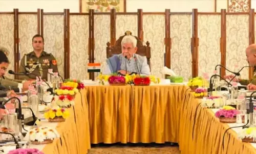 LG Sinha ने आतंकवादी खतरों के खिलाफ एहतियाती कार्रवाई के निर्देश दिए