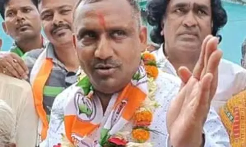 जमशेदपुर पश्चिम की जनता भगोड़ों को फिर से भगा देगी : बन्ना गुप्ता जमशेदपुर पश्चिम की जनता भगोड़ों को फिर से भगा देगी : बन्ना गुप्ता