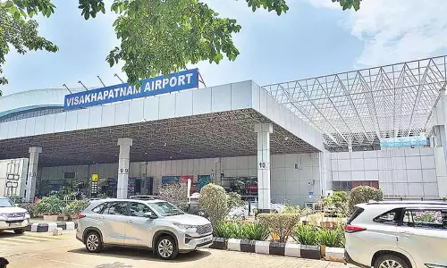 Andhra: इंडिगो की हैदराबाद जाने वाली उड़ान में देरी Andhra: इंडिगो की हैदराबाद जाने वाली उड़ान में देरी