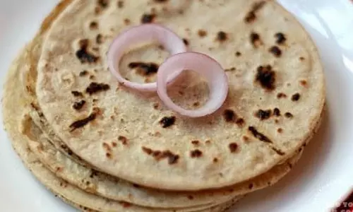 Oatmeal और प्याज रोटी रेसिपी