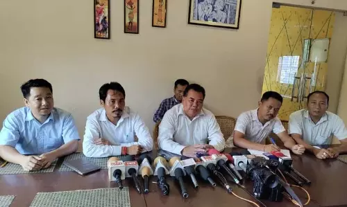 Assam: केएसए के पांच गुटों ने एकीकरण के लिए समझौता किया Assam: केएसए के पांच गुटों ने एकीकरण के लिए समझौता किया