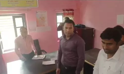 Shamli: जिलाधिकारी अरविंद चौहान ने कांधला सीएचसी व ब्लॉक कार्यालय का निरीक्षण किया Shamli: जिलाधिकारी अरविंद चौहान ने कांधला सीएचसी व ब्लॉक कार्यालय का निरीक्षण किया