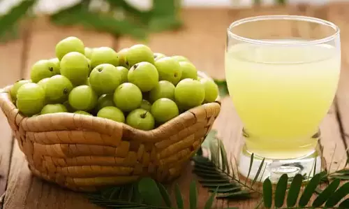 Amla और चीकू ड्रिंक रेसिपी