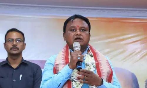 मुख्यमंत्री मोहन माझी ने अधिकारियों को भ्रष्ट आचरण में संलिप्त न होने की चेतावनी दी मुख्यमंत्री मोहन माझी ने अधिकारियों को भ्रष्ट आचरण में संलिप्त न होने की चेतावनी दी