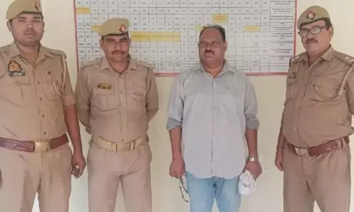 Jhansi: हजार करोड़ का मालिक चोरी की बाइक समेत गिरफ्तार
