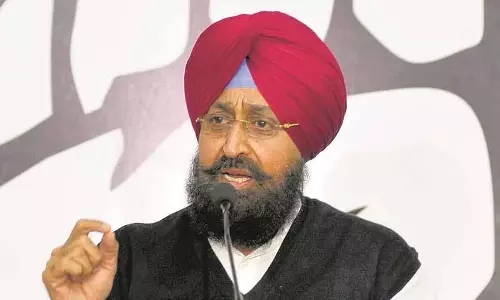 मान को मुख्यमंत्री पद से इस्तीफा दे देना चाहिए: Bajwa मान को मुख्यमंत्री पद से इस्तीफा दे देना चाहिए: Bajwa