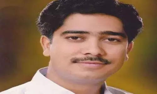 Haryana : आदित्य देवीलाल विधानसभा में इनेलो नेता Haryana : आदित्य देवीलाल विधानसभा में इनेलो नेता