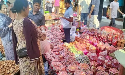 Guwahati में काली पूजा और दिवाली का उत्सव मनाया गया