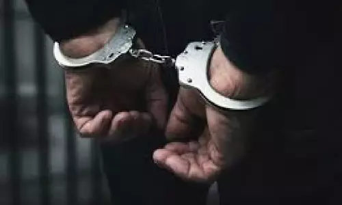 Assam : कमालपुर राजस्व सर्किल में वरिष्ठ सहायक भूमि दाखिल खारिज मामले में रिश्वतखोरी के आरोप Assam : कमालपुर राजस्व सर्किल में वरिष्ठ सहायक भूमि दाखिल खारिज मामले में रिश्वतखोरी के आरोप