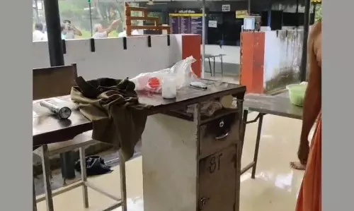 KERALA : त्रिशूर मंदिर से तिरुवभरणम सहित मुकुट और वेल चोरी