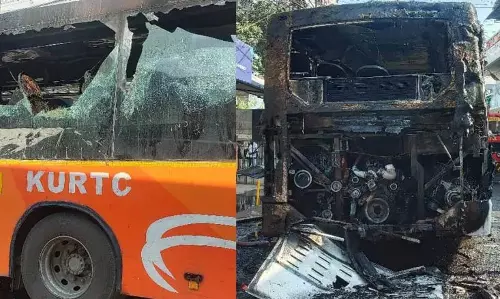 KERALA :  कोच्चि में केएसआरटीसी की बस में आग लगी, कोई हताहत नहीं