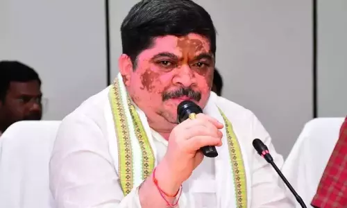 Ponnam: अधिकारी उचित प्रक्रिया का पालन कर रहे Ponnam: अधिकारी उचित प्रक्रिया का पालन कर रहे