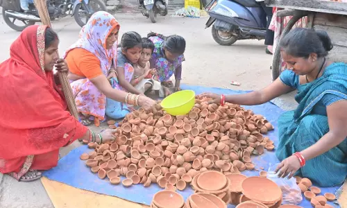 किसी प्रकार की कर की वसूली नहीं की जाएगी ग्रामीण अंचल के बने दियो पर किसी प्रकार की कर की वसूली नहीं की जाएगी ग्रामीण अंचल के बने दियो पर