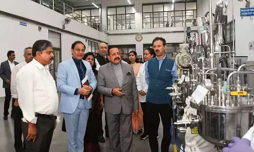 केंद्रीय Minister ने जैव विनिर्माण संस्थान का उद्घाटन किया