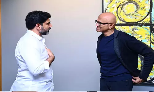 लोकेश ने अमेरिका में माइक्रोसॉफ्ट के CEO सत्य नडेला से मुलाकात की लोकेश ने अमेरिका में माइक्रोसॉफ्ट के CEO सत्य नडेला से मुलाकात की
