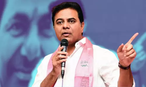 सरकार ने फ़्रस्ट्रेशन में विफलताओं की ओर किया इशारा: KTR सरकार ने फ़्रस्ट्रेशन में विफलताओं की ओर किया इशारा: KTR