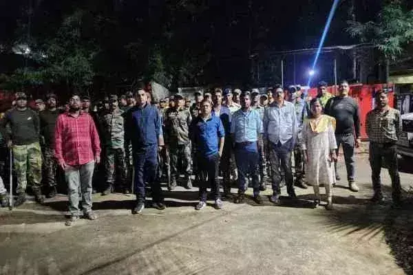 Latehar में विस चुनाव को लेकर मंडल कारा में मारा छापा