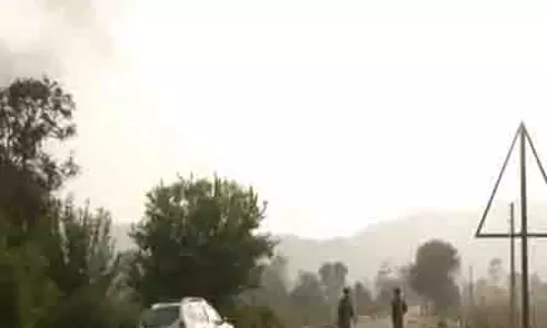 J&K पुलिस के बम निरोधक दस्ते ने बट्टल में मुठभेड़ स्थल पर मिले विस्फोटकों को किया निष्क्रिय J&K पुलिस के बम निरोधक दस्ते ने बट्टल में मुठभेड़ स्थल पर मिले विस्फोटकों को किया निष्क्रिय