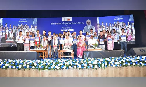 सर्बानंद सोनोवाल रोज़गार मेले में PM Modi के साथ शामिल हुए, 144 उम्मीदवारों को नियुक्ति पत्र मिले