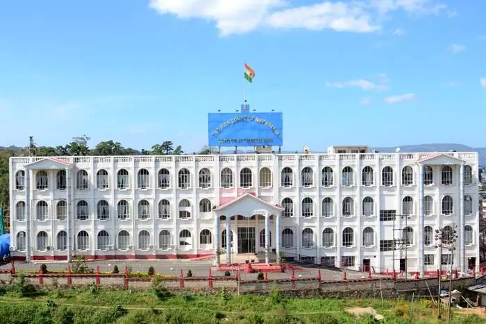 Meghalaya HC: भीड़भाड़ कम करने के लिए वेंडिंग जोन बनाने का आदेश दिया