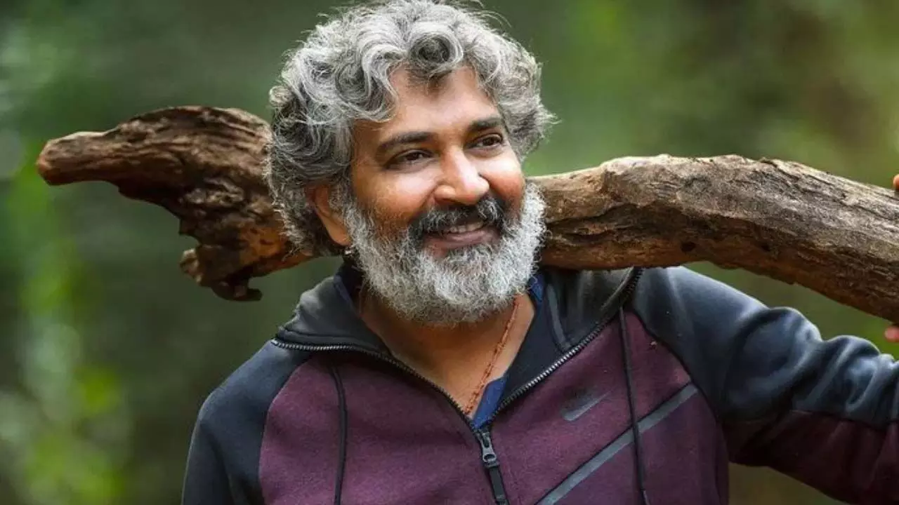 Rajamouli ने फिल्म की शूटिंग के लिए लोकेशन तलाशना शुरू कर दिया