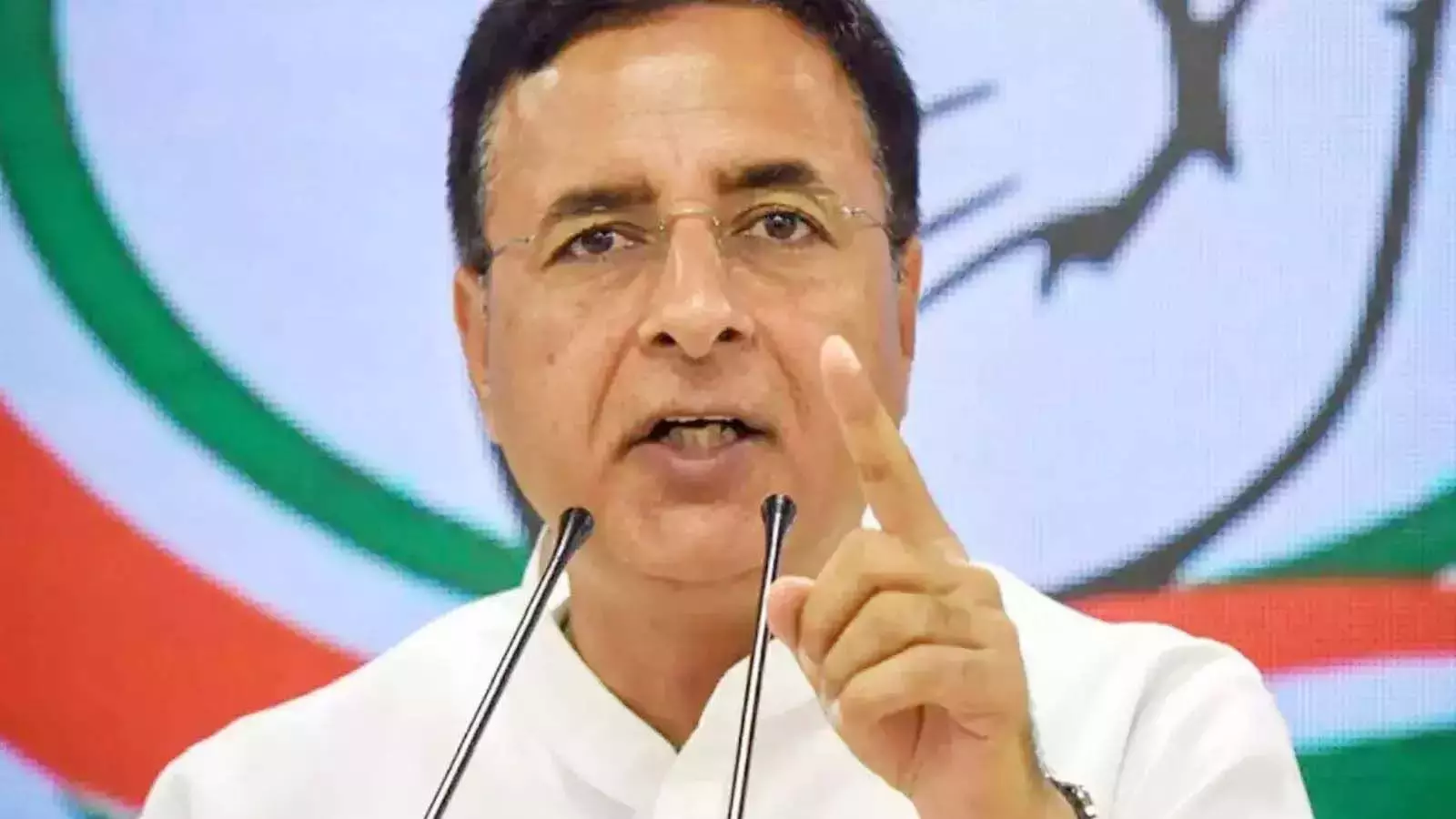 पंजाब, हरियाणा के किसानों को सुनियोजित साजिश के तहत दंडित: Surjewala