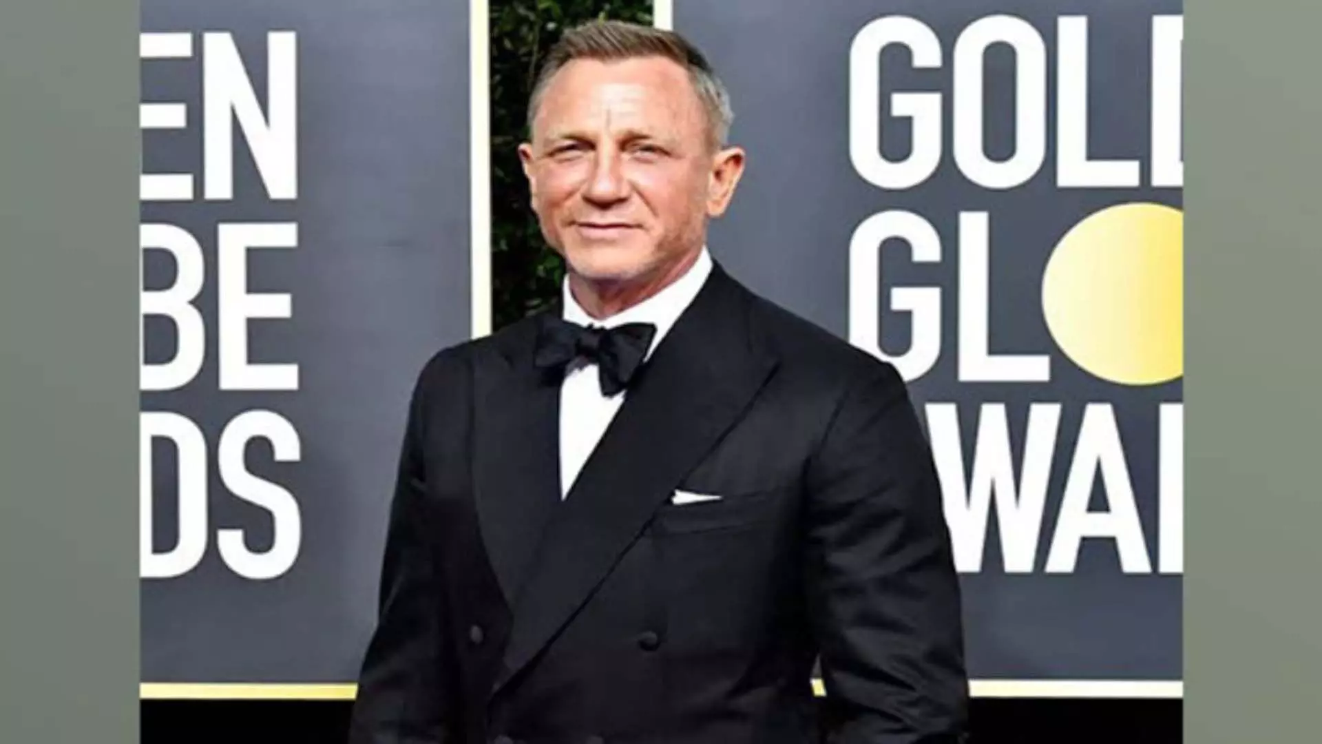 Daniel Craig अभिनीत फिल्म क्वीर का ट्रेलर जारी