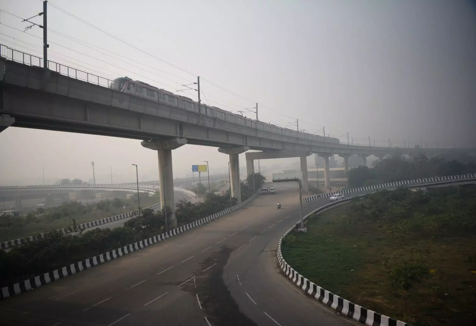 DMRC ने दिवाली की पूर्व संध्या पर अपनी मेट्रो सेवाओं के लिए संशोधित समय जारी किया