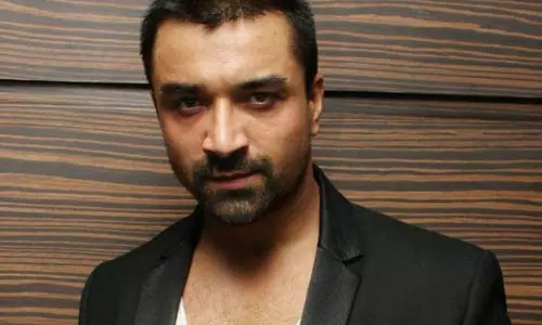 Films के बाद अब ये हैंडसम एक्टर महाराष्ट्र चुनाव प्रचार का हिस्सा