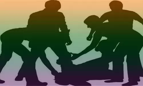 Assam : डिब्रूगढ़ में स्थानीय लोगों ने पांच मवेशी चोरों को पकड़कर बोगीबील पुलिस के हवाले कर दिया
