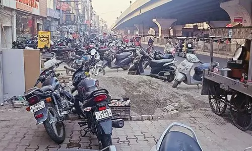 Haryana :  हमारे पाठक क्या कहते हैं: दोपहिया वाहनों की पार्किंग की उचित व्यवस्था करें