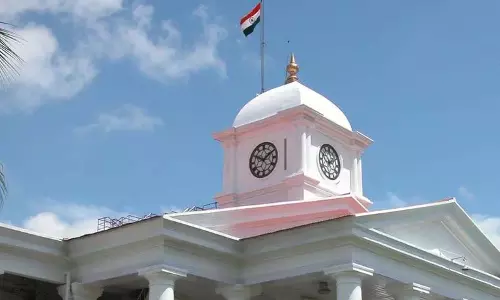 Kerala सरकार पर कर्मचारियों को 8,278 करोड़ रुपये का डीए बकाया बकाया