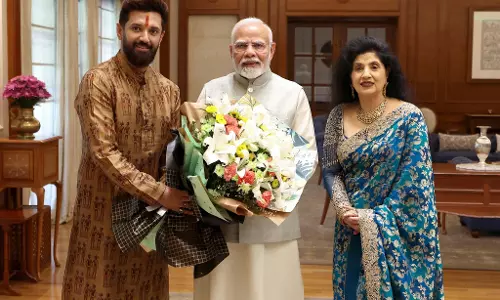 चिराग पासवान ने पीएम मोदी से की मुलाकात, दीपावली की दी शुभकामनाएं