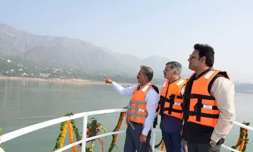 CM ने गोविंद सागर झील में जेट स्की, ‘शिकारा’ की सवारी शुरू की