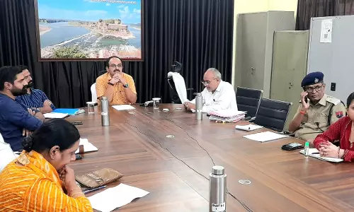 Jhalawar: वन क्षेत्र में प्राथमिकता से अवैध खनन को रोकने की करें कार्यवाही - जिला कलेक्टर